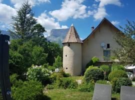 Château de Passières, viešbutis su vietomis automobiliams mieste Chichilianne