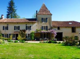 Le Manoir, hotel in Roussines