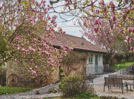 Half Moon Cottage, hotell i Stockland