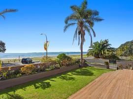 The Lights House - Beachfront Ohope Holiday Home, alquiler vacacional en Ohope Beach