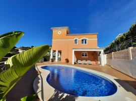 Villa con piscina privada