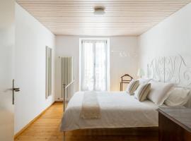 Rose Apartment by Quokka 360 - refined two-bedroom apartment with garden