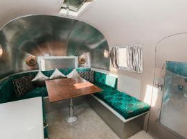 Silver Airstream Glamping & Rental、チチェスターのグランピング施設