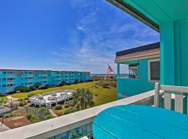 North Carolina Beachfront Condo Ocean View and Pool, feriebolig i Atlantic Beach