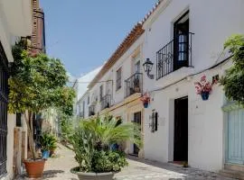 Unique Andalusian Townhouse next to Beach