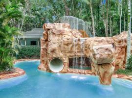 Villa 3 By The Sea, hotel with jacuzzis in Coffs Harbour