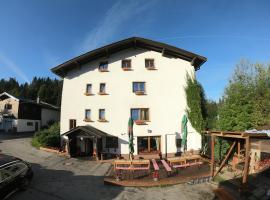 Pension Tyrol, hotel en Maria Alm am Steinernen Meer