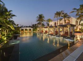 Mayfair Palm Beach Resort, hotell i Gopālpur