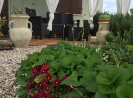 Appartamento Sofia, hotel near Garda Thermal Park in Cola, Lazise