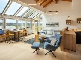 Stille x Weite - Hochwertige Wohnung mit See-Panorama