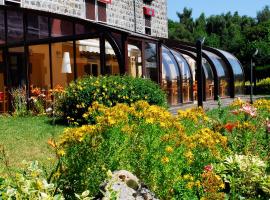 Les Hirondelles, hotel din apropiere 
 de The Panoramique des Dômes, Orcines