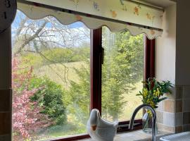Derrybrook Cottage, Twin or Superking, Seven Springs Cottages, holiday rental in Cheltenham
