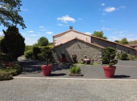 Au Petit Bignon, hotel perto de Parque Temático Puy du Fou, Les Épesses