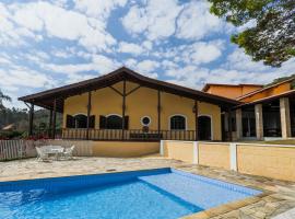 Recanto Atibaia piscina, área gourmet e vista incrível!, cottage in Atibaia