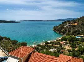 Three Flats, with Sea view, One Loft and Two studios with sea view!