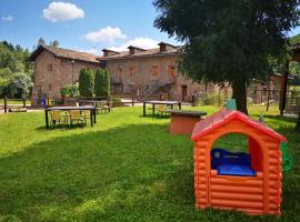 Casa rural Quintana - Montanuy, hotel con parking en Montanúy