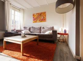Cocoon - Duplex 3 chambres 140 m2, hotel near Basilica of the Sacred Heart, Brussels