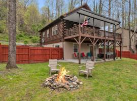 Soco Serene Cabin in the Heart of Maggie Valley, vacation rental in Maggie Valley