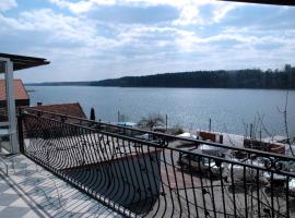 Słoneczne Tarasy, guest house in Mikołajki