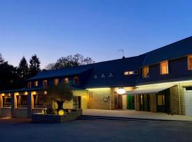 HOTEL Roc Land, hotel v destinaci Les Portes du Coglais