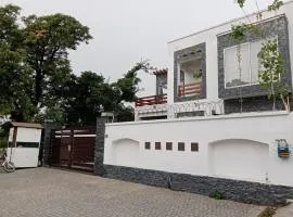 Crosswinds Guest House