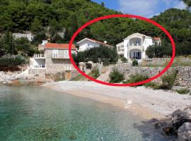 Seaside secluded apartments Cove Jedra, Hvar - 2583, hotel in Gdinj