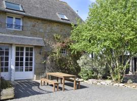 Les jardins des coccinelles, hotel in Les Portes du Coglais