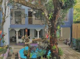 Purple Orchid Bed and Breakfast: Tagaytay şehrinde bir otel