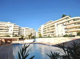 T2 climatisé à 5 minutes à pied de la plage avec parking, piscine et wifi