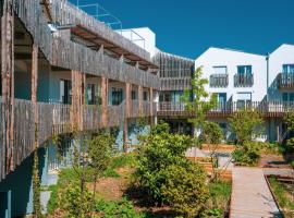 ATHOME RESIDENCE ET SPA, hotel a La Rochelle