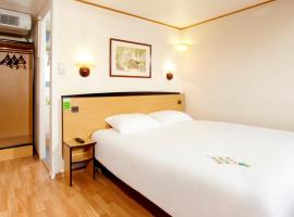 Campanile Lille Sud - Douai Cuincy, hotel with parking in Cuincy