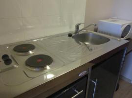 Appartement Studio VILLA DES MARAIS 1 à 2 personnes proche du Lac de GrandLieu, khách sạn ở La Chevrolière