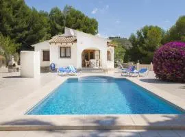 Villa Empedrola