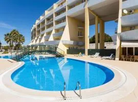 T1 Condominio do Mar by Seewest