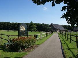 Recreatieoord Hippique, hotell sihtkohas Westendorp huviväärsuse Varsseveld Station lähedal