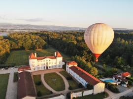 Chateau des Perichons, hotel v destinaci Poncins