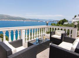 Apartmani Mlačić, hotell sihtkohas Okrug Donji