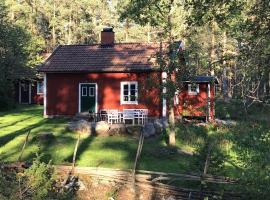 Lilla Stubbetorp, cabana o cottage a Vimmerby