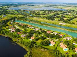 SWISS 101 - Lake Olsen, hotell med jacuzzi i Clermont