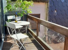 Modern house - air cond, free parking, breakfast, by Porto with Love LDA