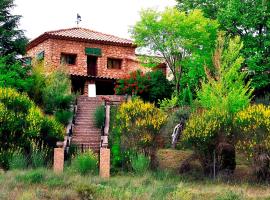 Royo Guarde, junto al río Mundo, bed & breakfast σε Riopar