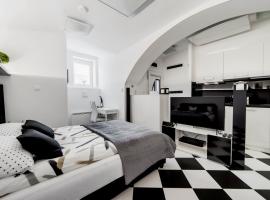 Black and White Studio, hotel sa Ljubljana