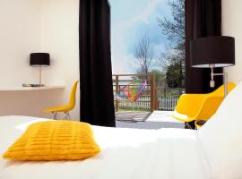 Les Canisses, boutique hotel in Saint-Pierre-la-Garenne