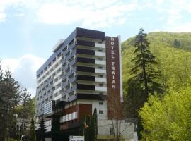 Hotel Traian Caciulata, готель у місті Келіменешті