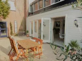 Spacious 70m2 apartment in city centre with lovely terrace