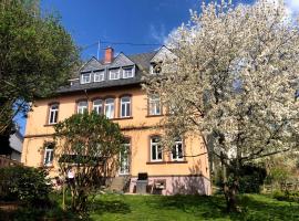 Altes Pfarrhaus Gondershausen อพาร์ตเมนต์ในGondershausen