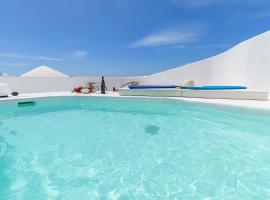 AQUABLANCA Suite Pool Deluxe en Punta Mujeres，位于蓬塔穆赫雷斯的酒店