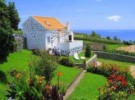 Vivenda Flores - Casa Hortensia, hótel í Lomba