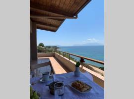 360º suite with endless views to the Ionian Sea, apartment in Mytikas