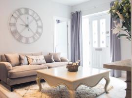 Modern Apartment with FREE Parking and WiFi, hotel di Stratford-upon-Avon